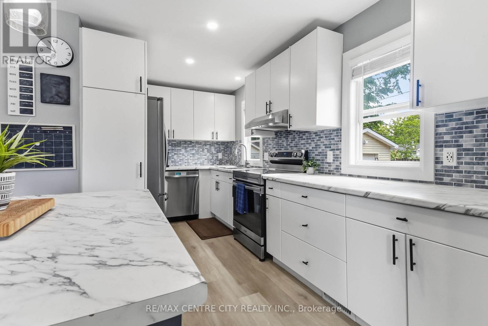 414 FLANDERS ROW - Image 11