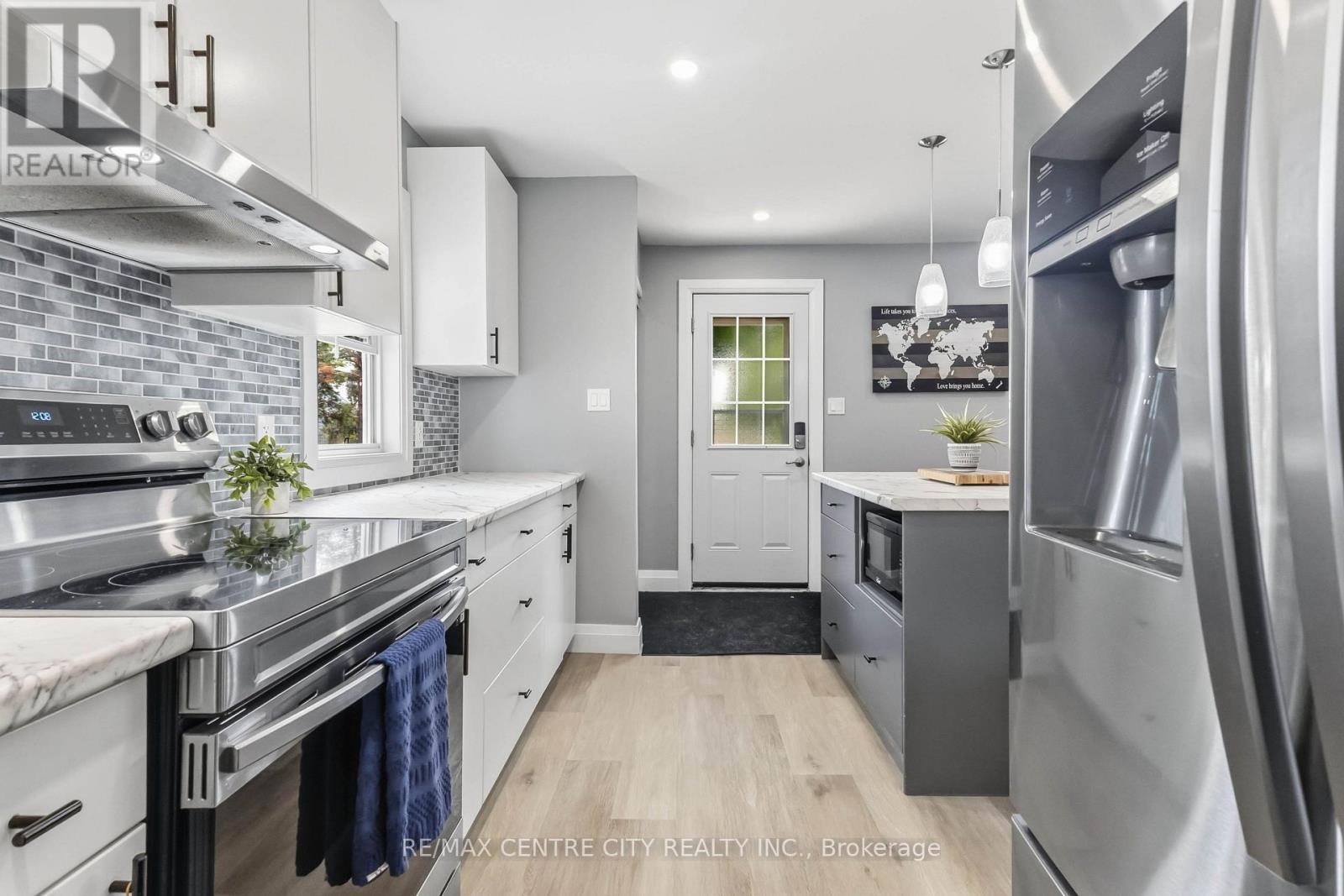 414 FLANDERS ROW - Image 12