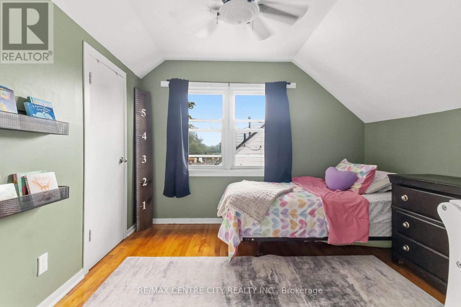 414 FLANDERS ROW - Image 25
