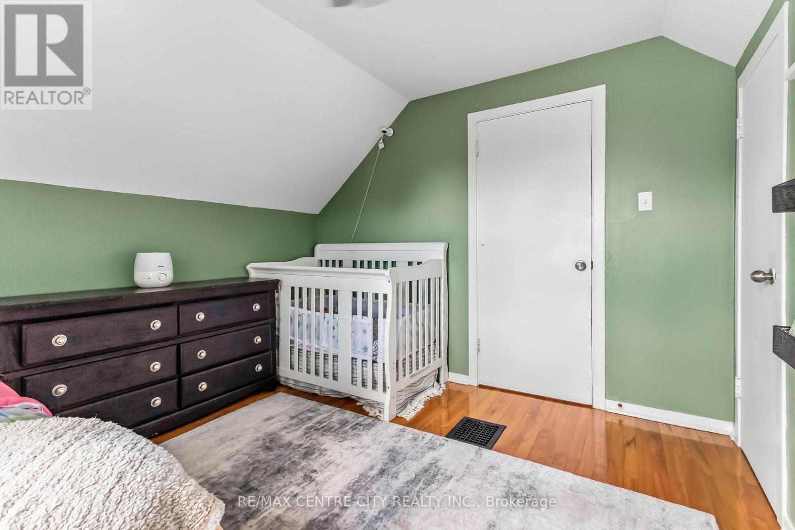 414 FLANDERS ROW - Image 27