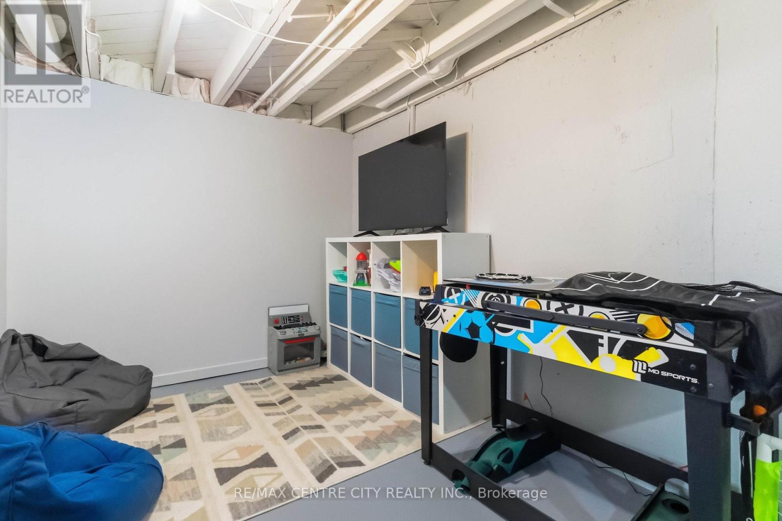 414 FLANDERS ROW - Image 34