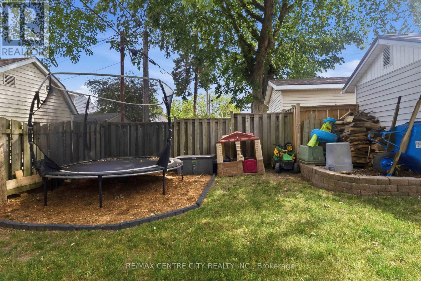414 FLANDERS ROW - Image 42