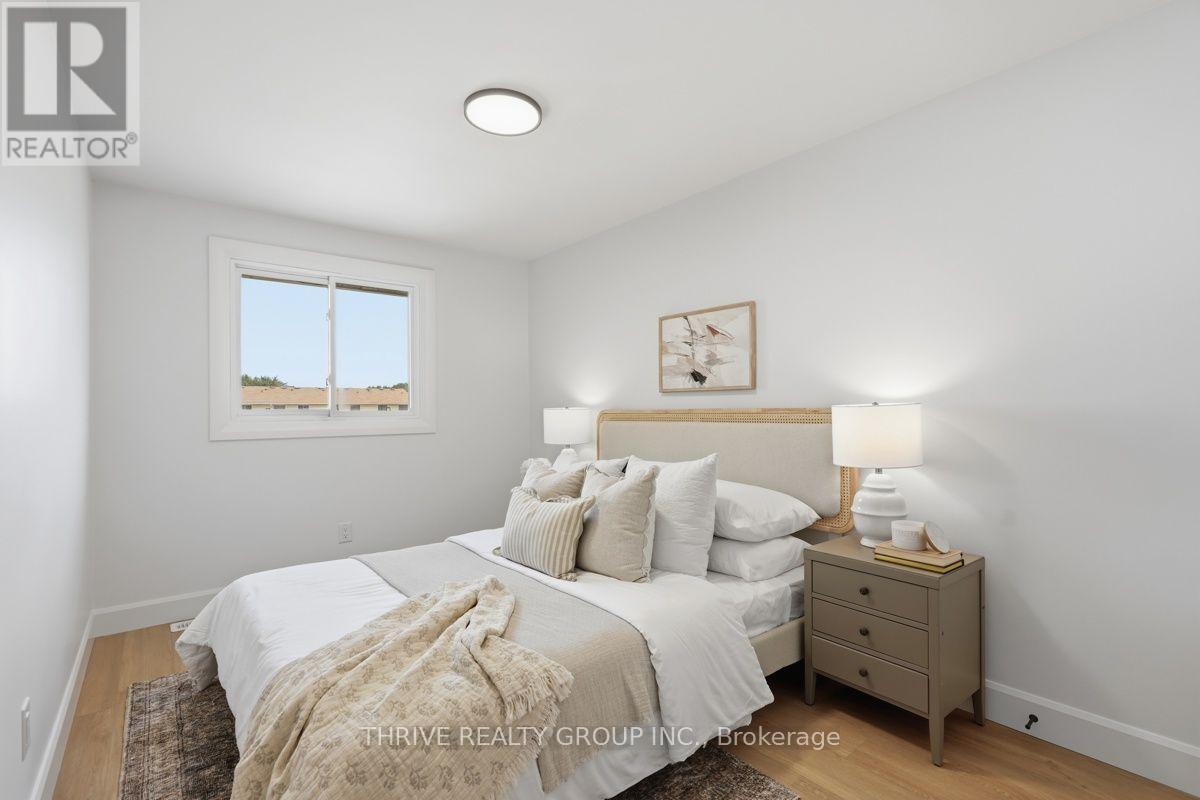 #96 51 SHOLTO DRIVE - 21
