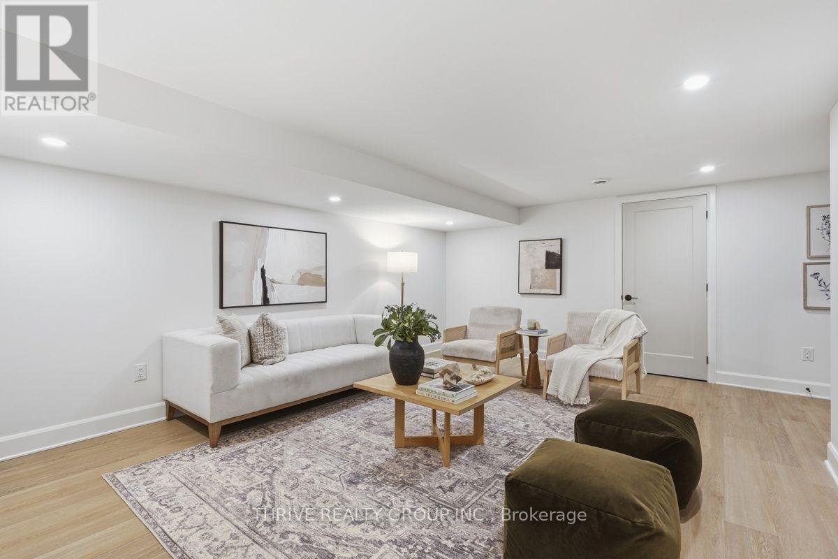 #96 51 SHOLTO DRIVE - 27