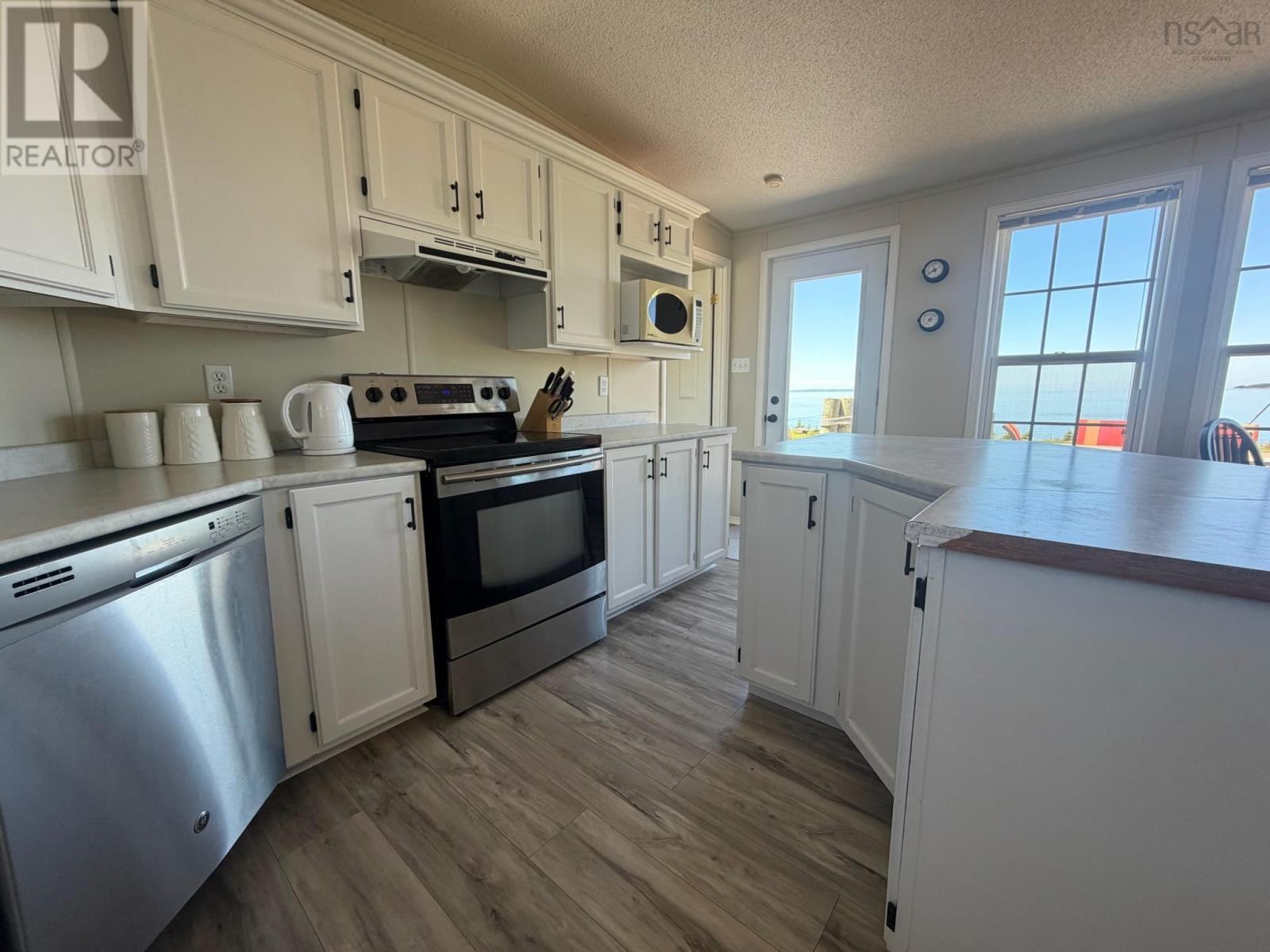 444 Shore Road - 29