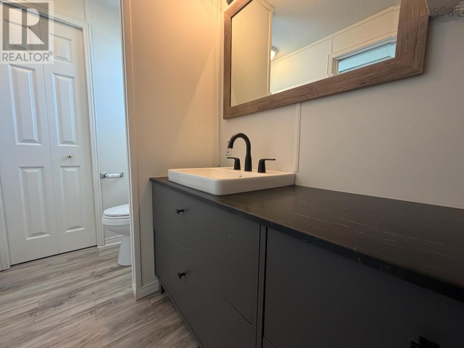 444 Shore Road - 40