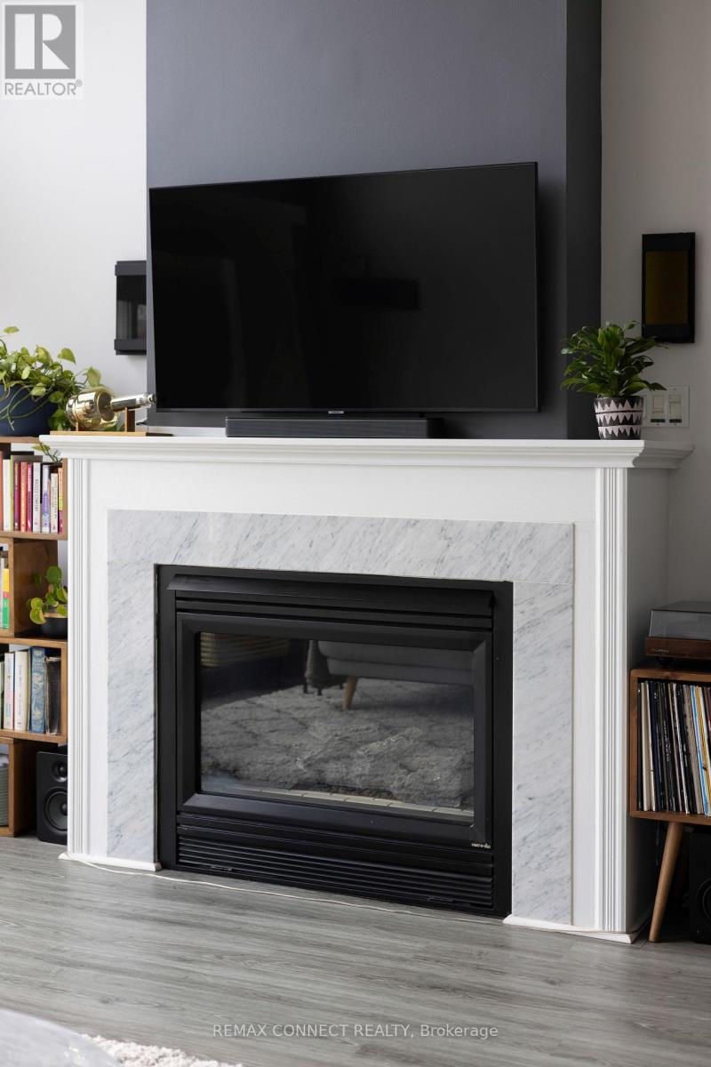 #4 517 KINGSTON ROAD - 11