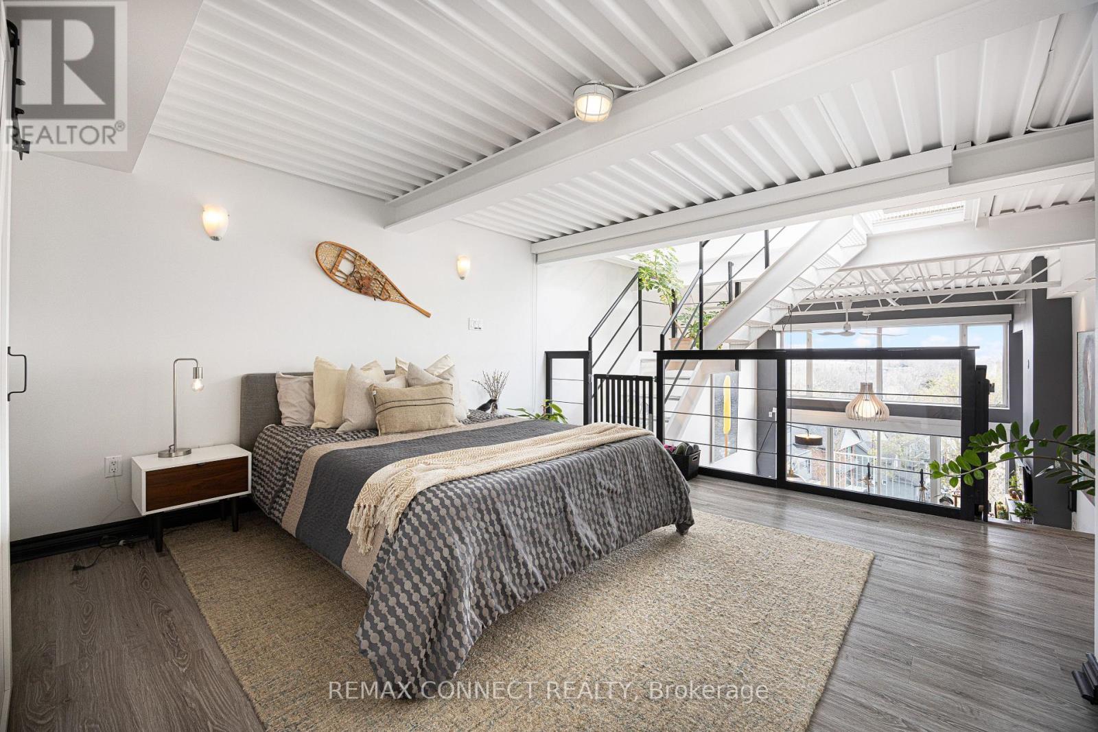 #4 517 KINGSTON ROAD - 25