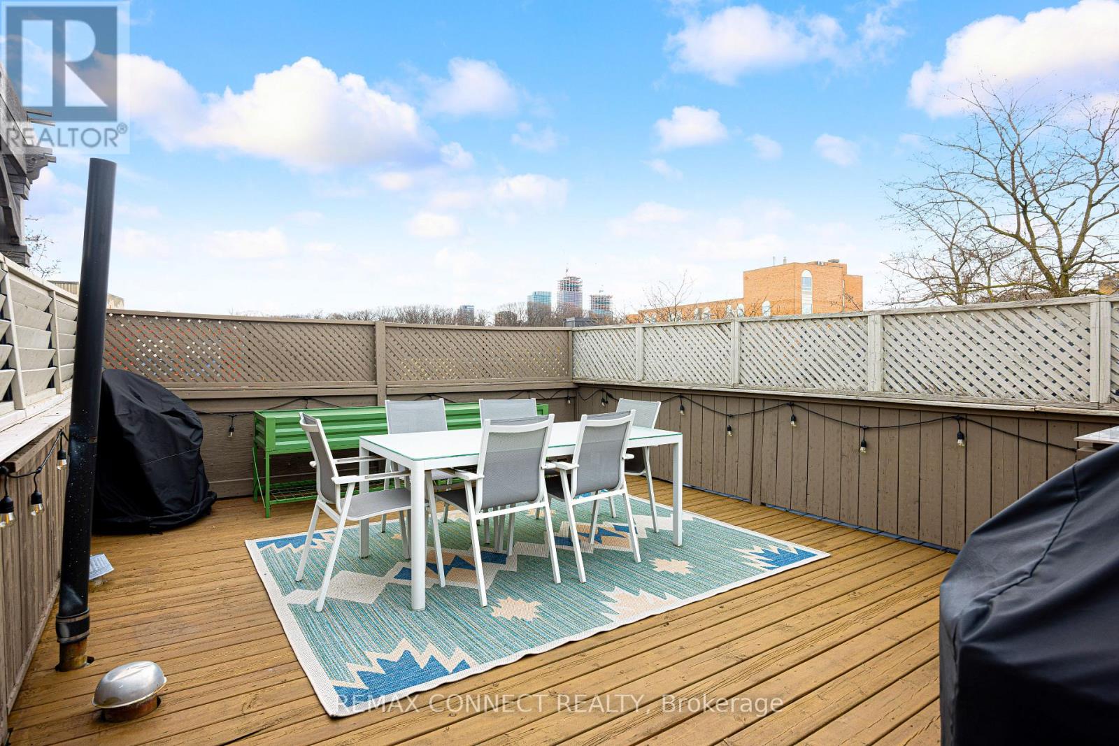#4 517 KINGSTON ROAD - 39