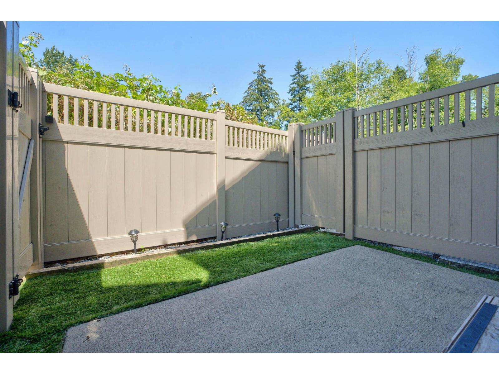 83 19551 66 AVENUE, Surrey