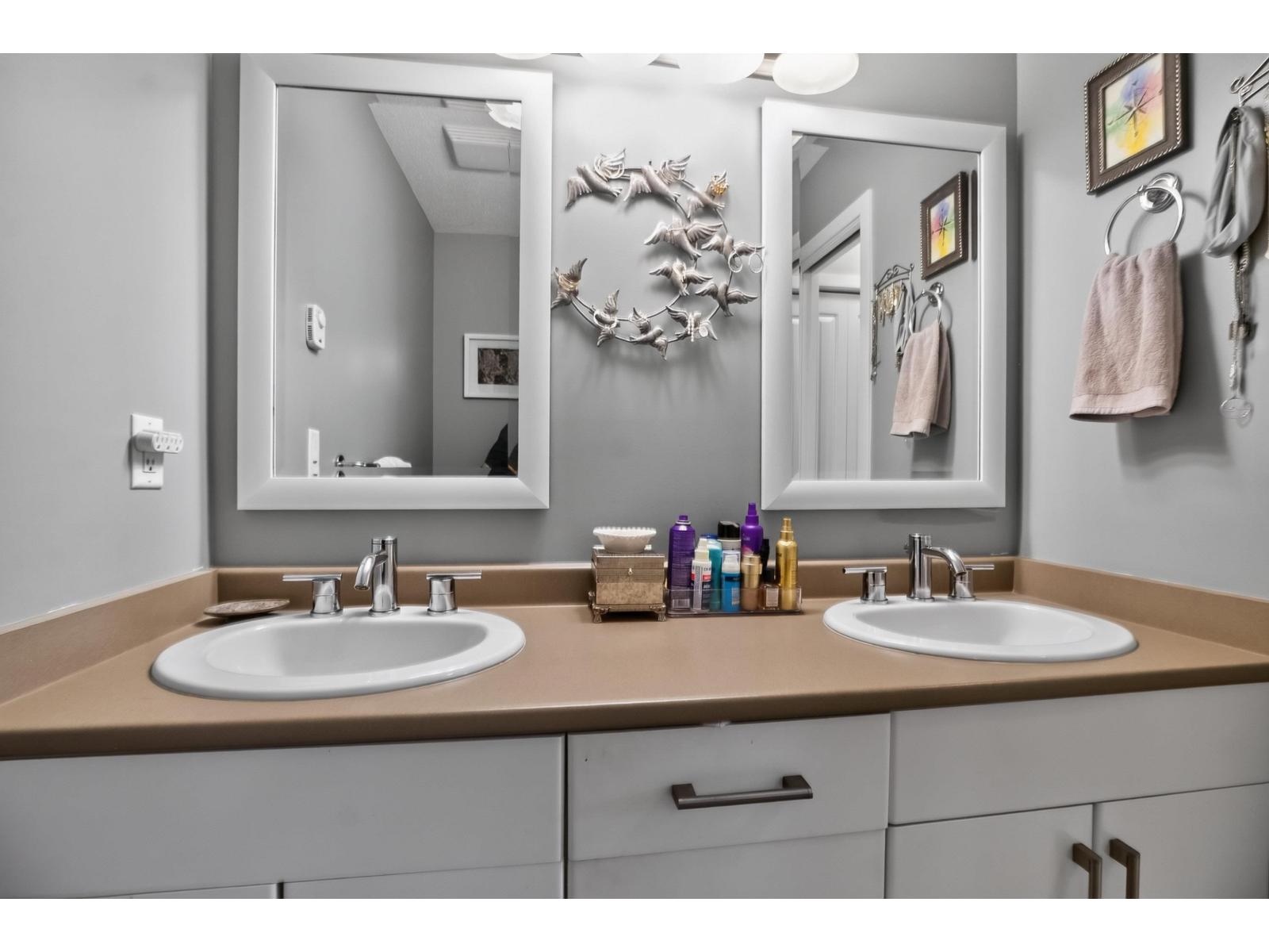 83 19551 66 AVENUE, Surrey
