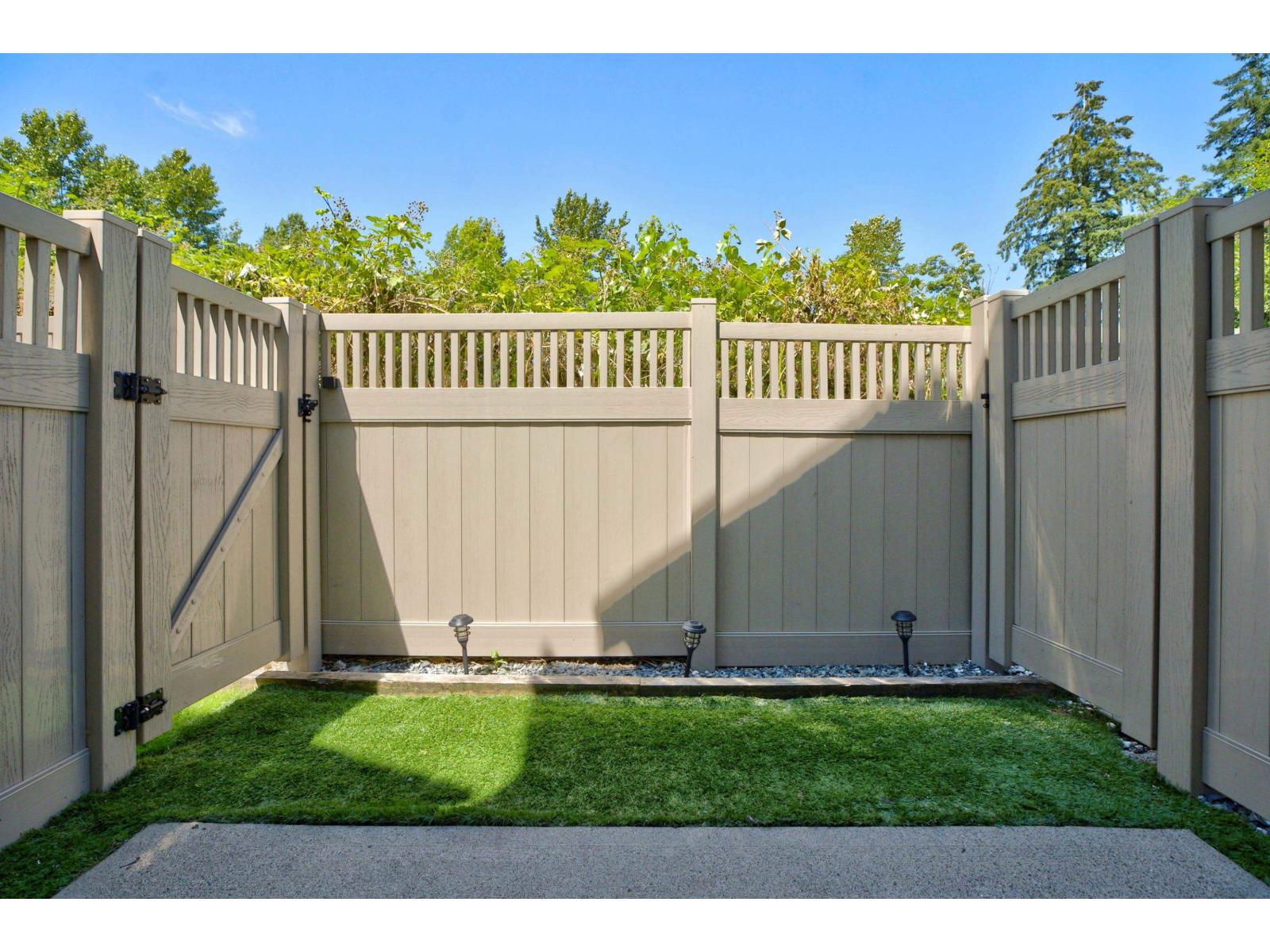 83 19551 66 AVENUE, Surrey