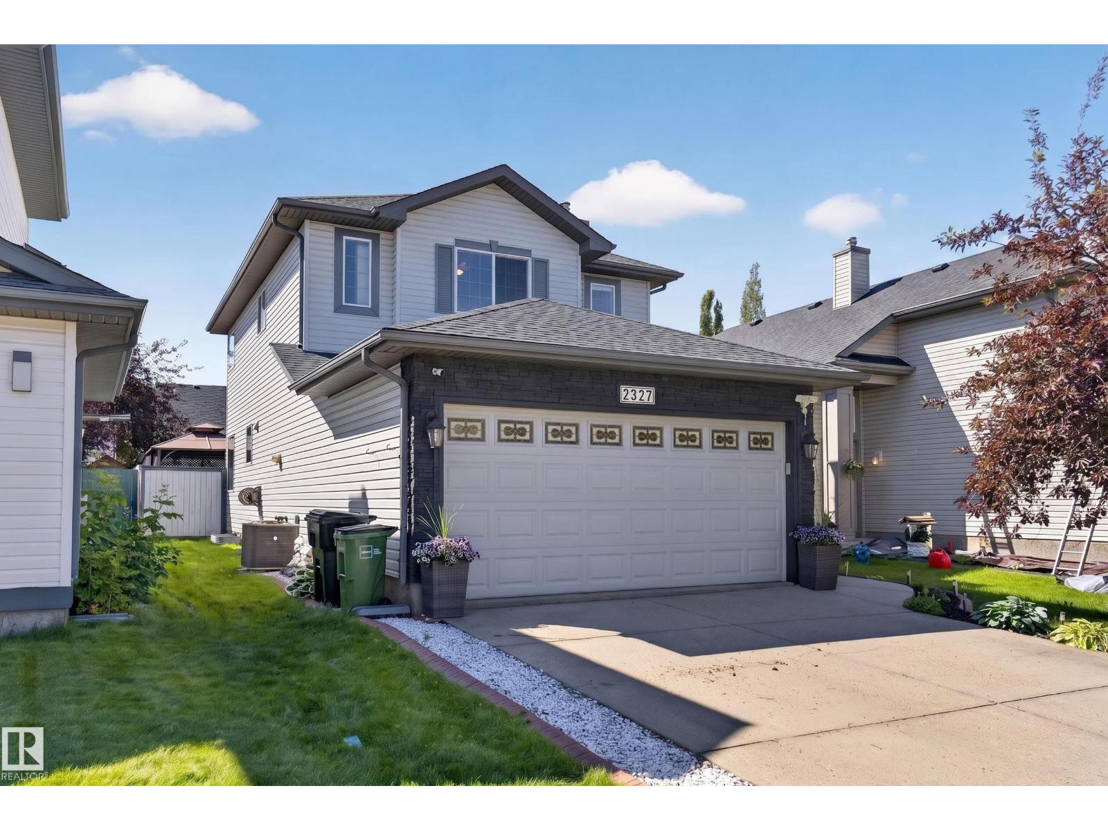 2327 37B AV NW - photo 2
