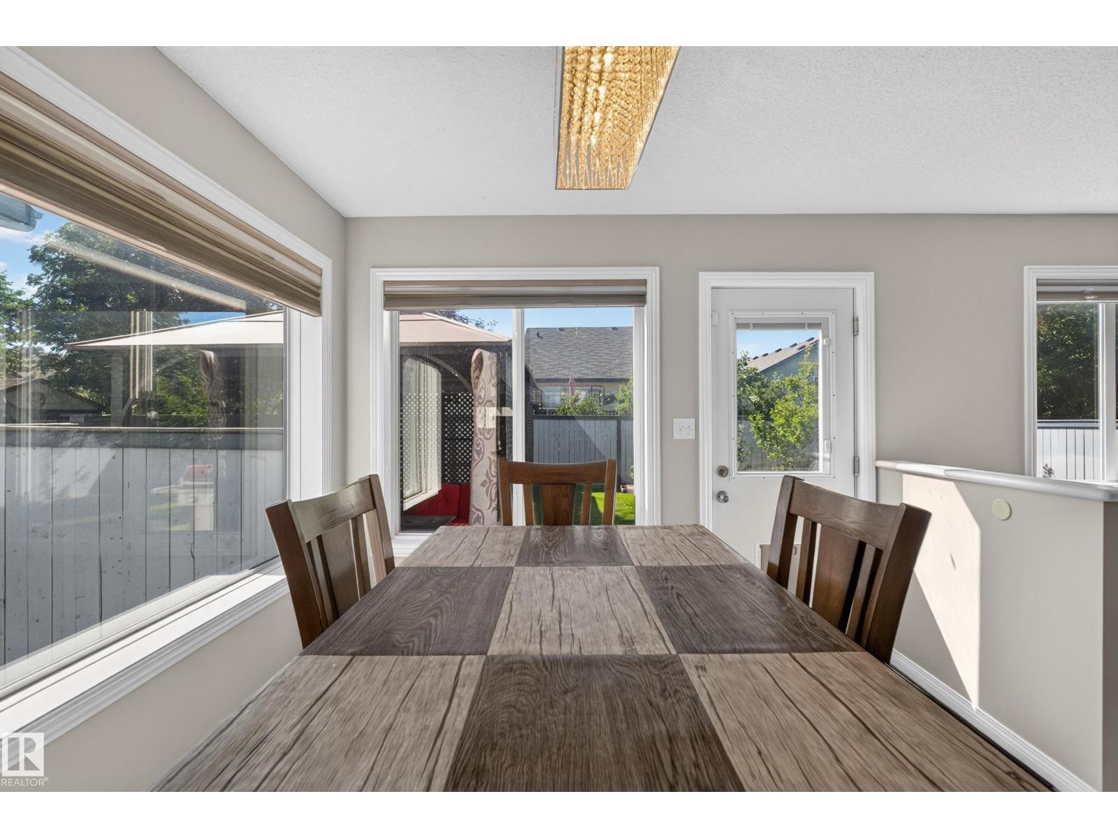 2327 37B AV NW - 20