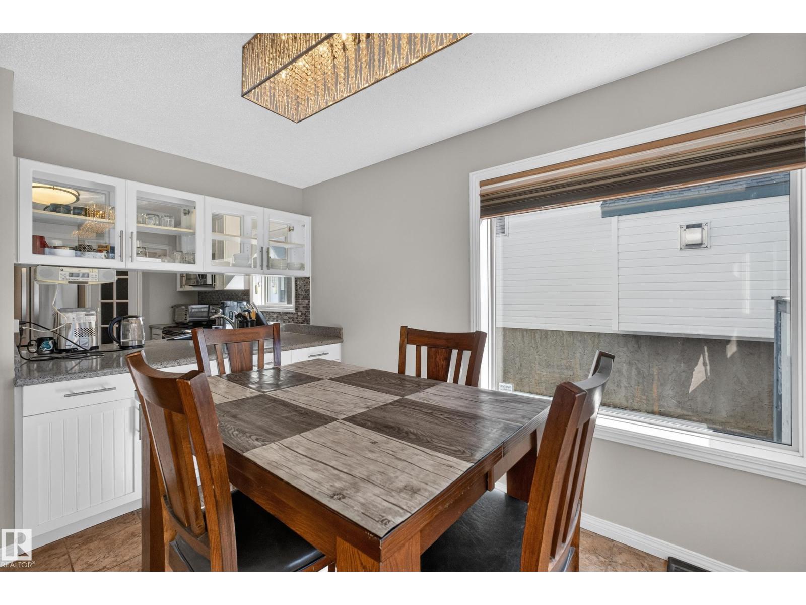 2327 37B AV NW - 21