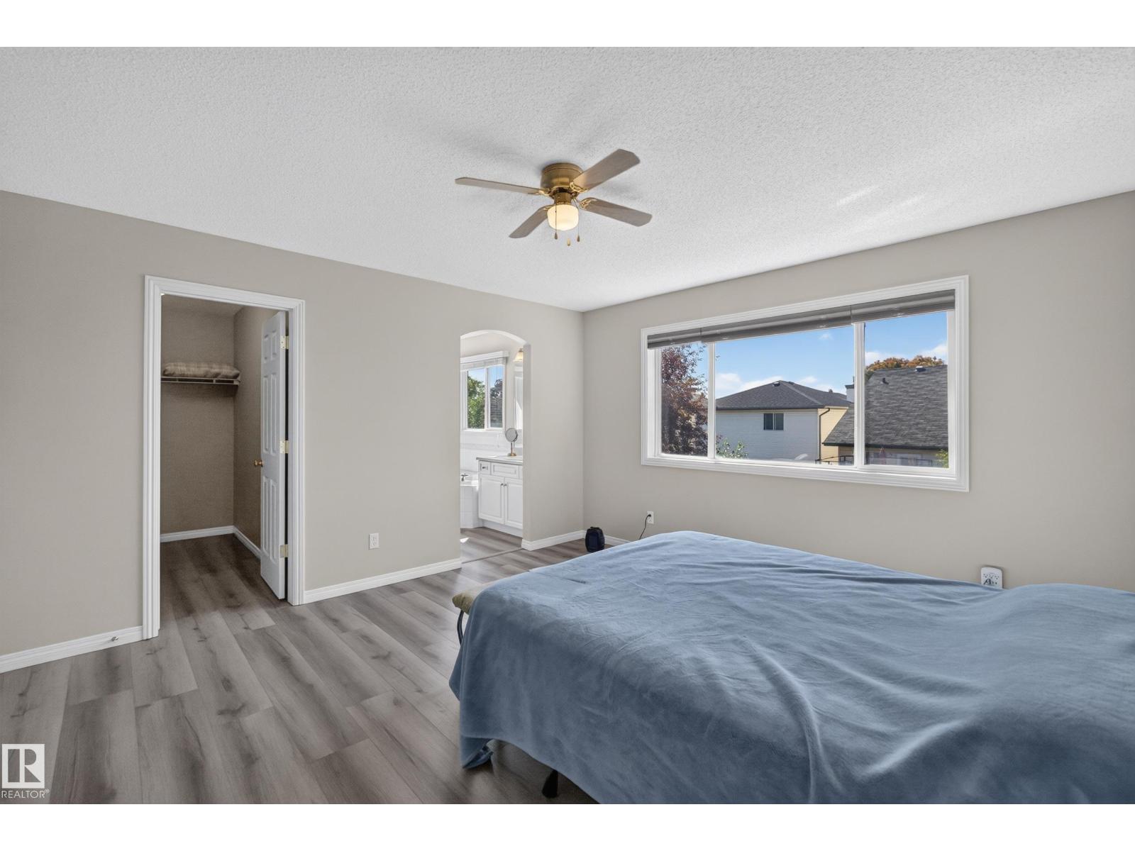 2327 37B AV NW - 26