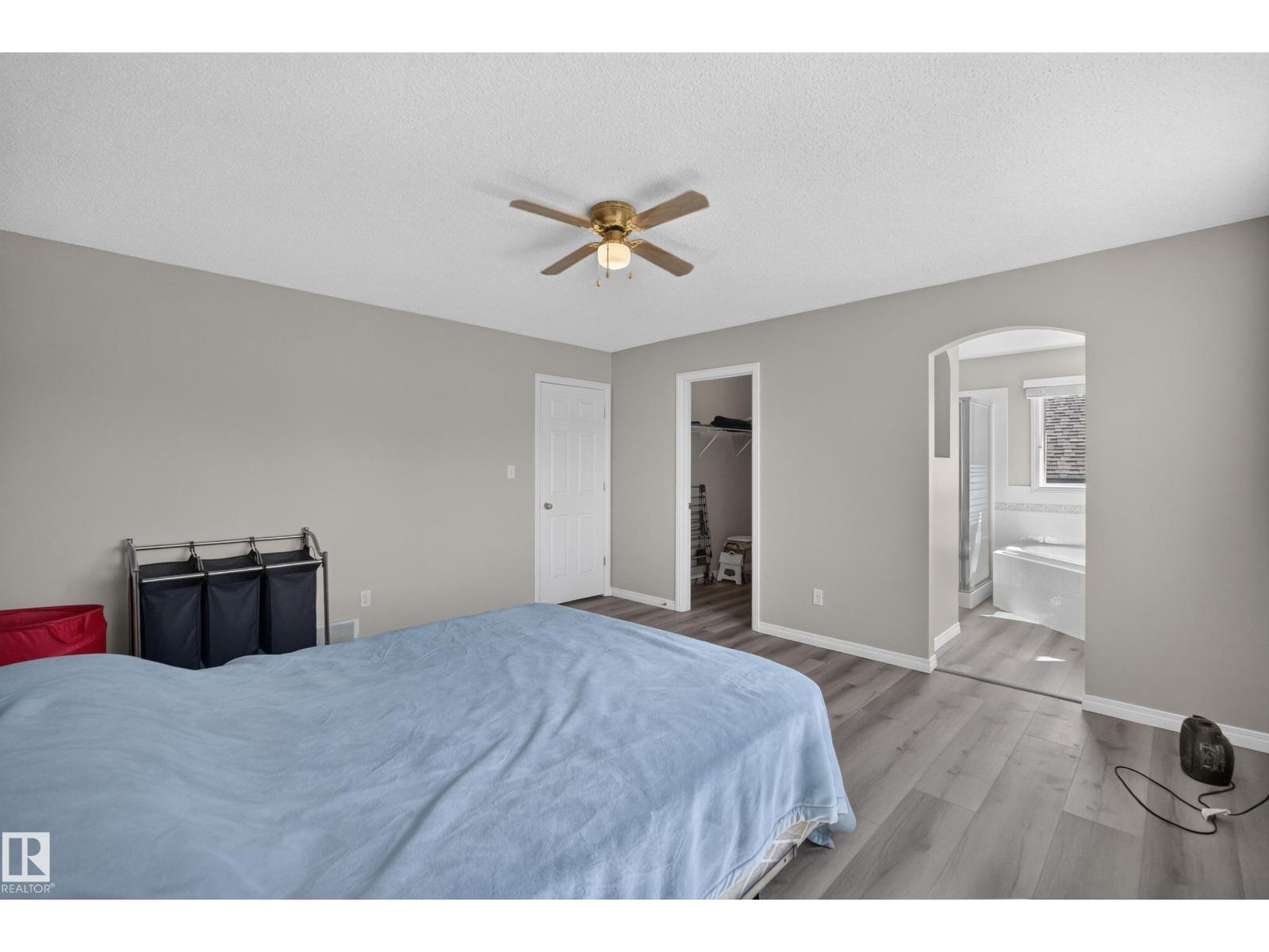 2327 37B AV NW - 28