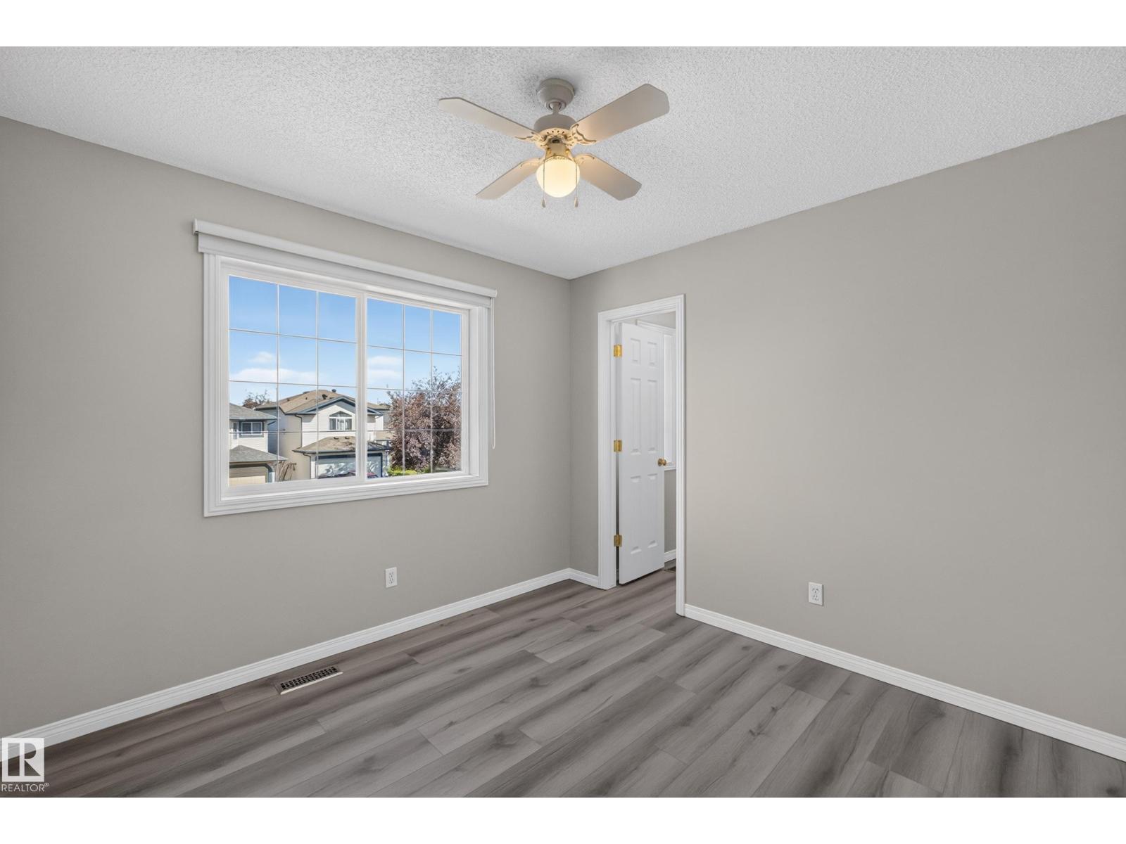 2327 37B AV NW - 33