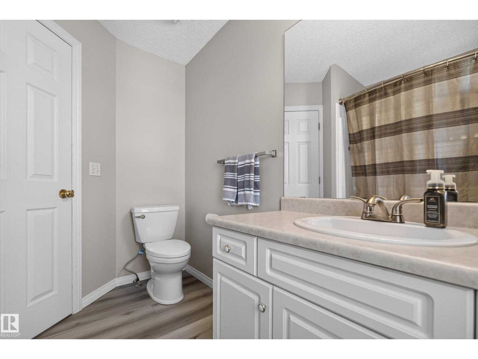 2327 37B AV NW - 42