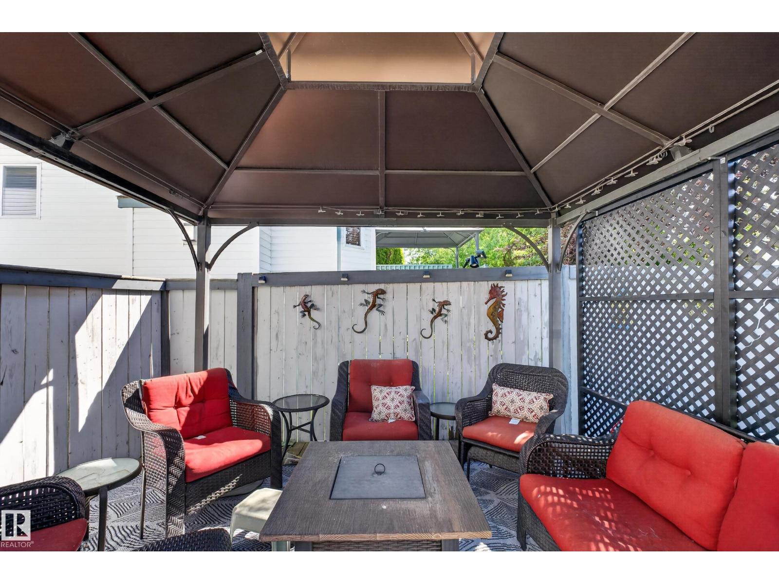 2327 37B AV NW - 53