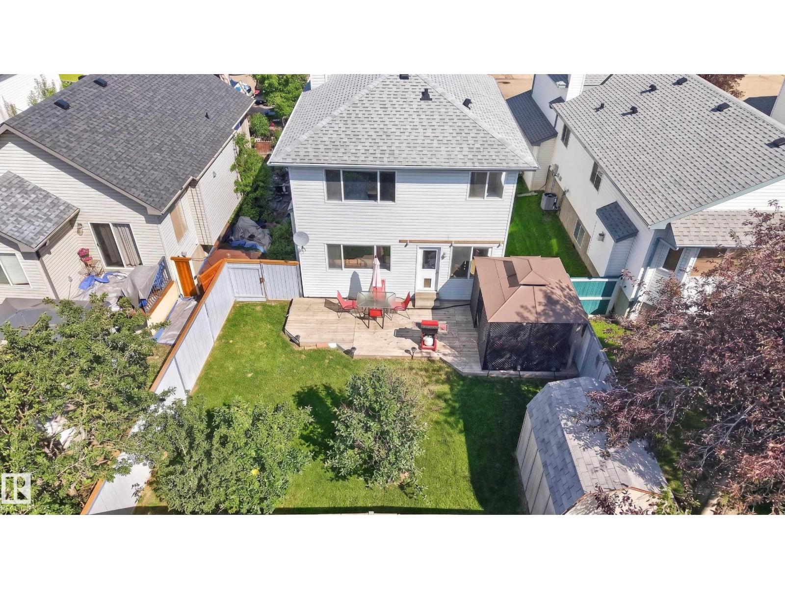 2327 37B AV NW - 58
