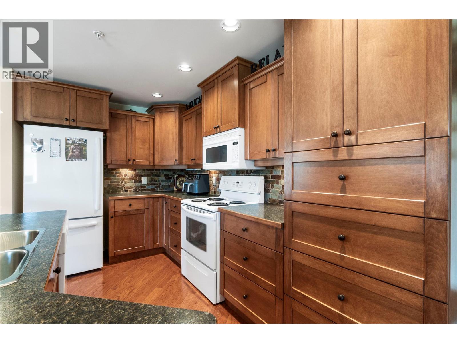 #203 611 Shuswap Street SW - 7