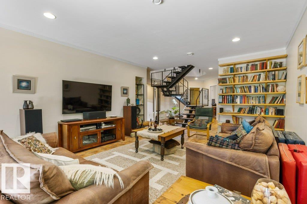 8316 HWY 16A - 10