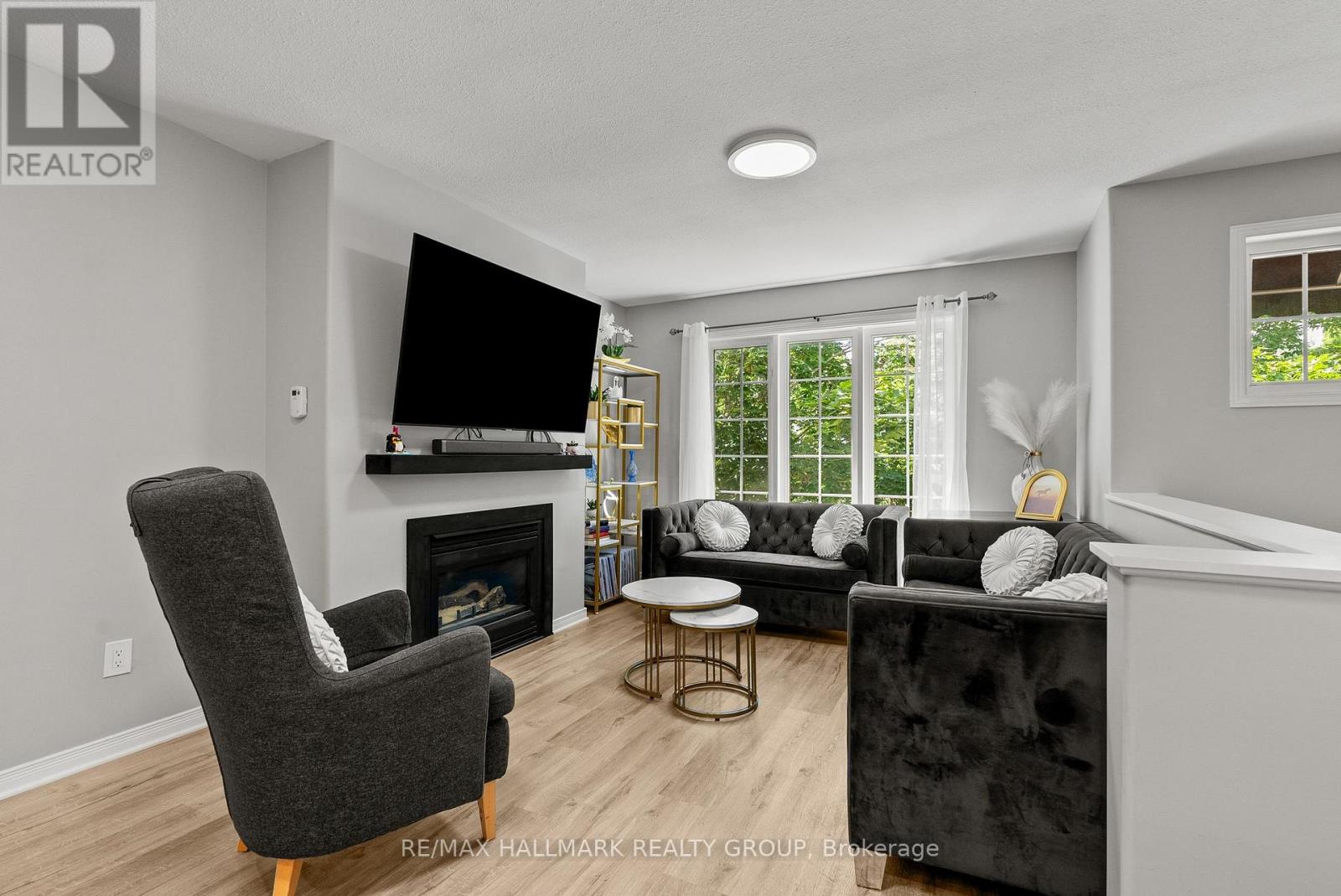 70 WHALINGS CIRCLE - 4