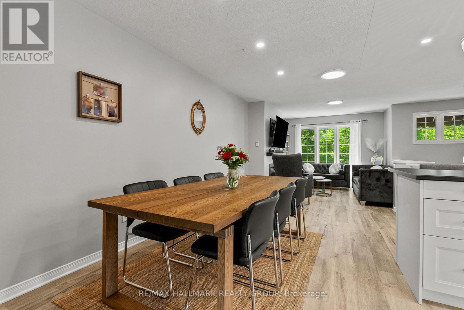 70 WHALINGS CIRCLE, Ottawa. Luxury613. By Peter Sagos - Image 7