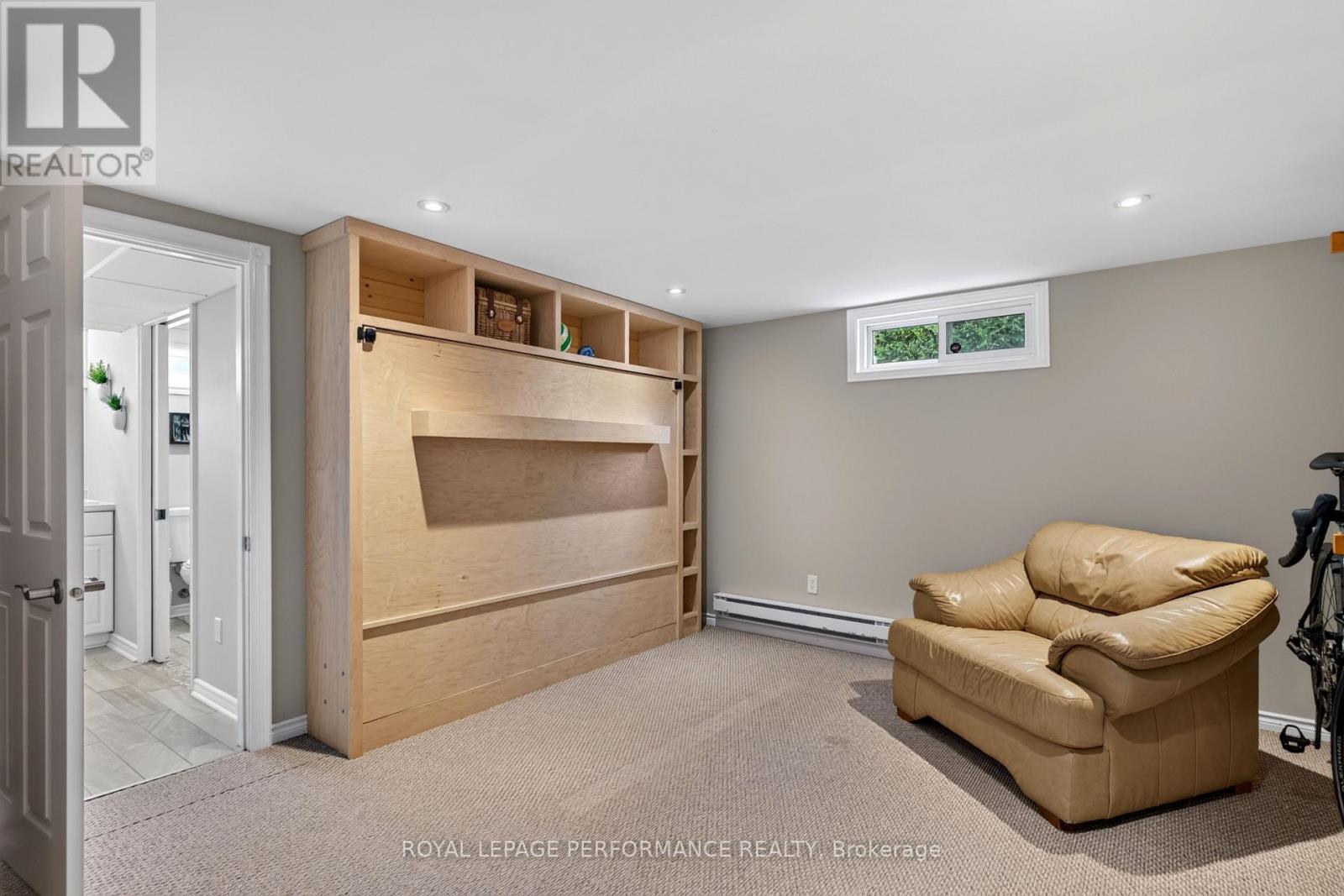 1808 Russell Road