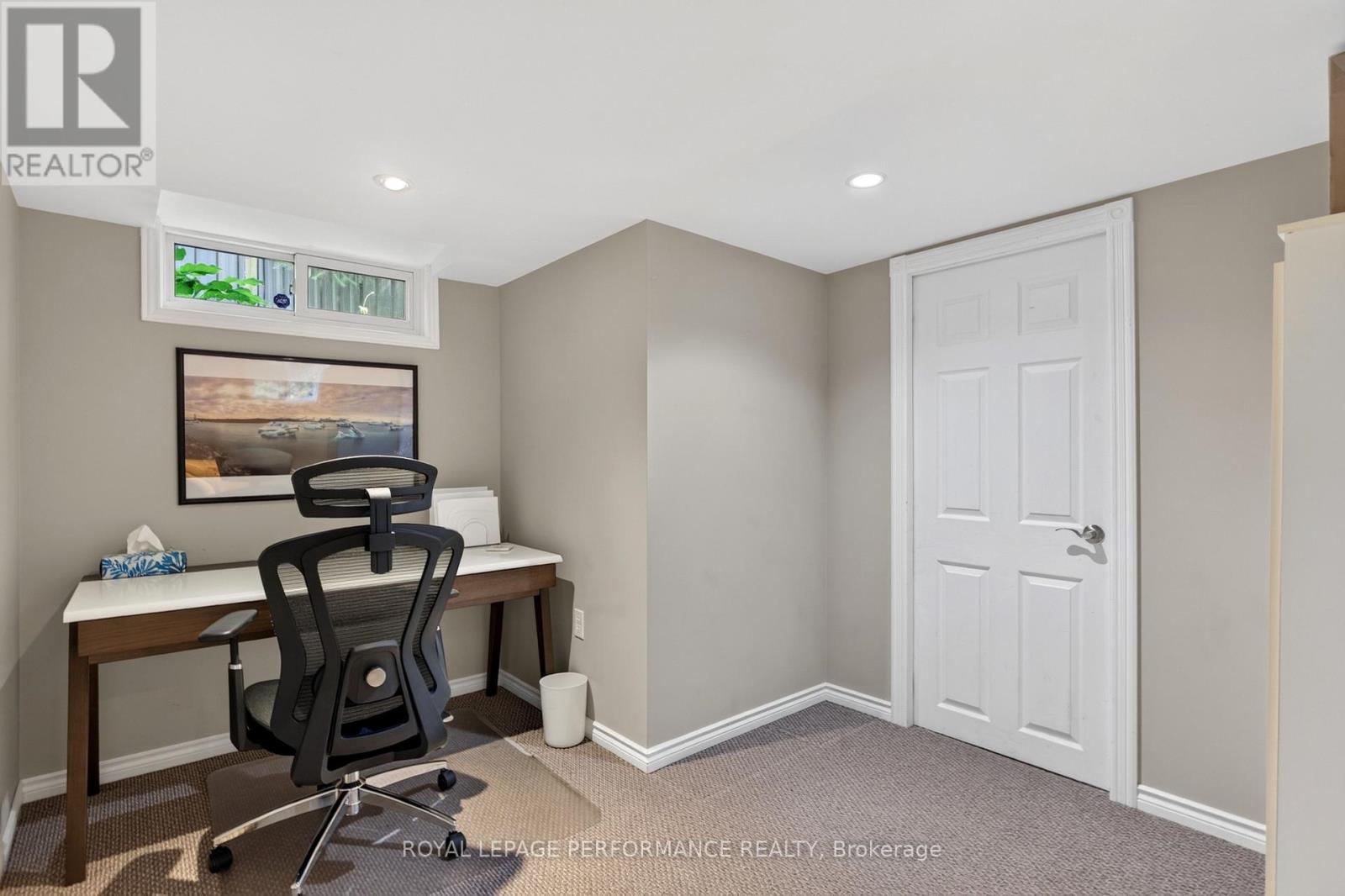 1808 Russell Road