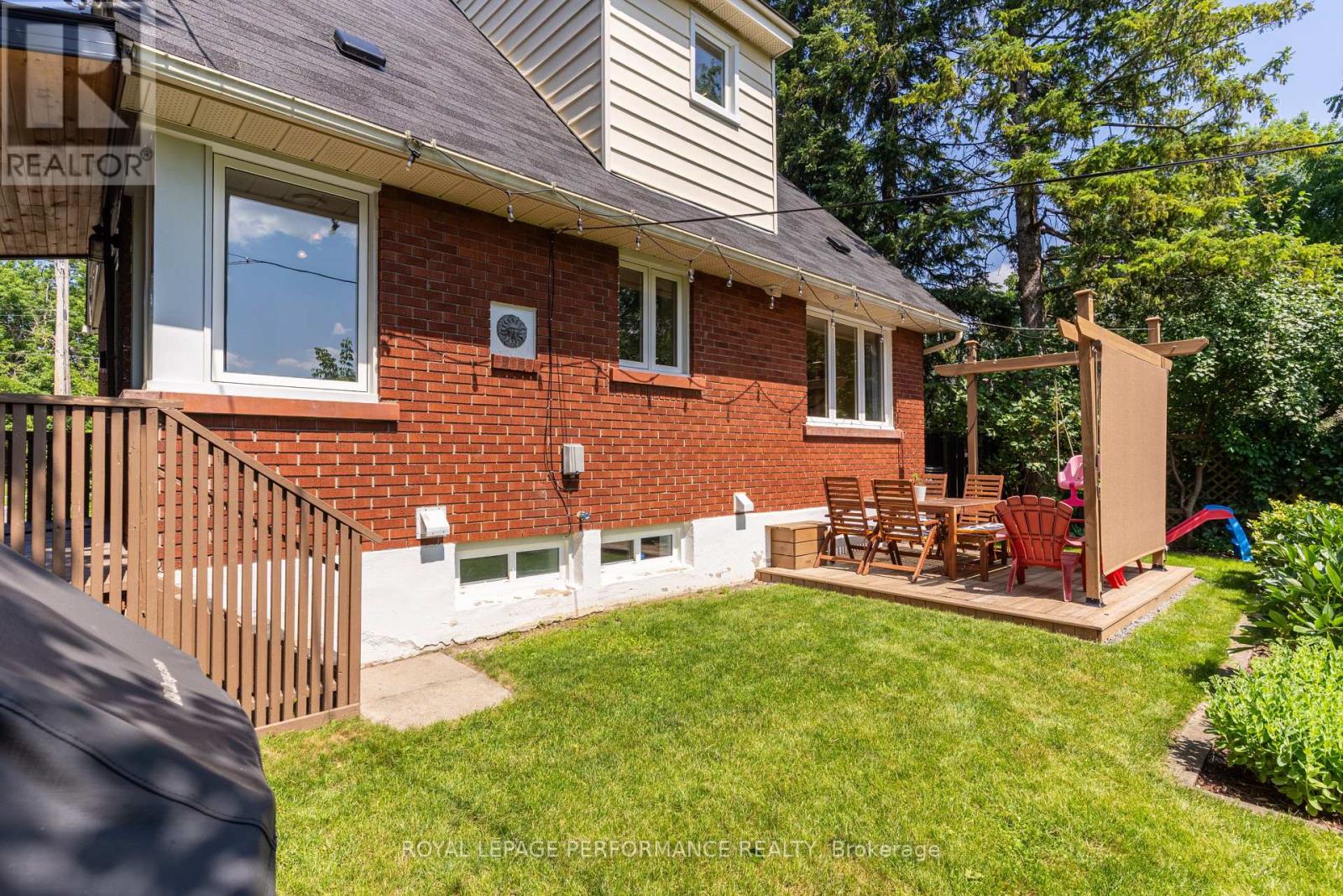 1808 Russell Road