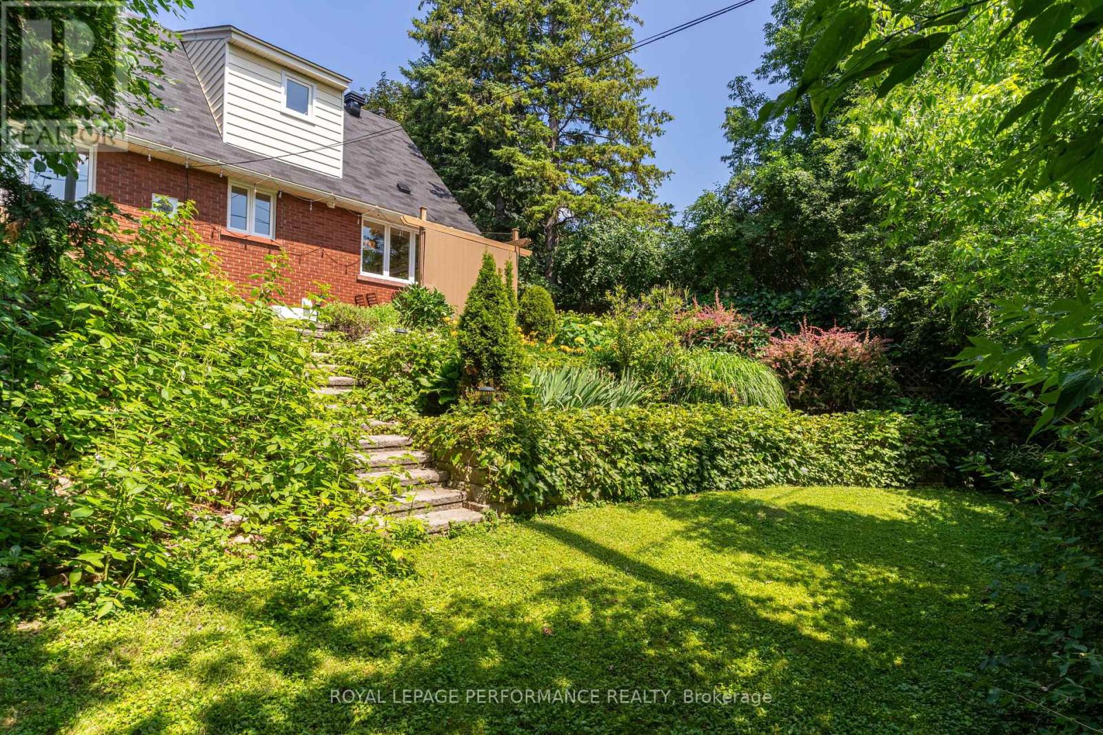 1808 Russell Road