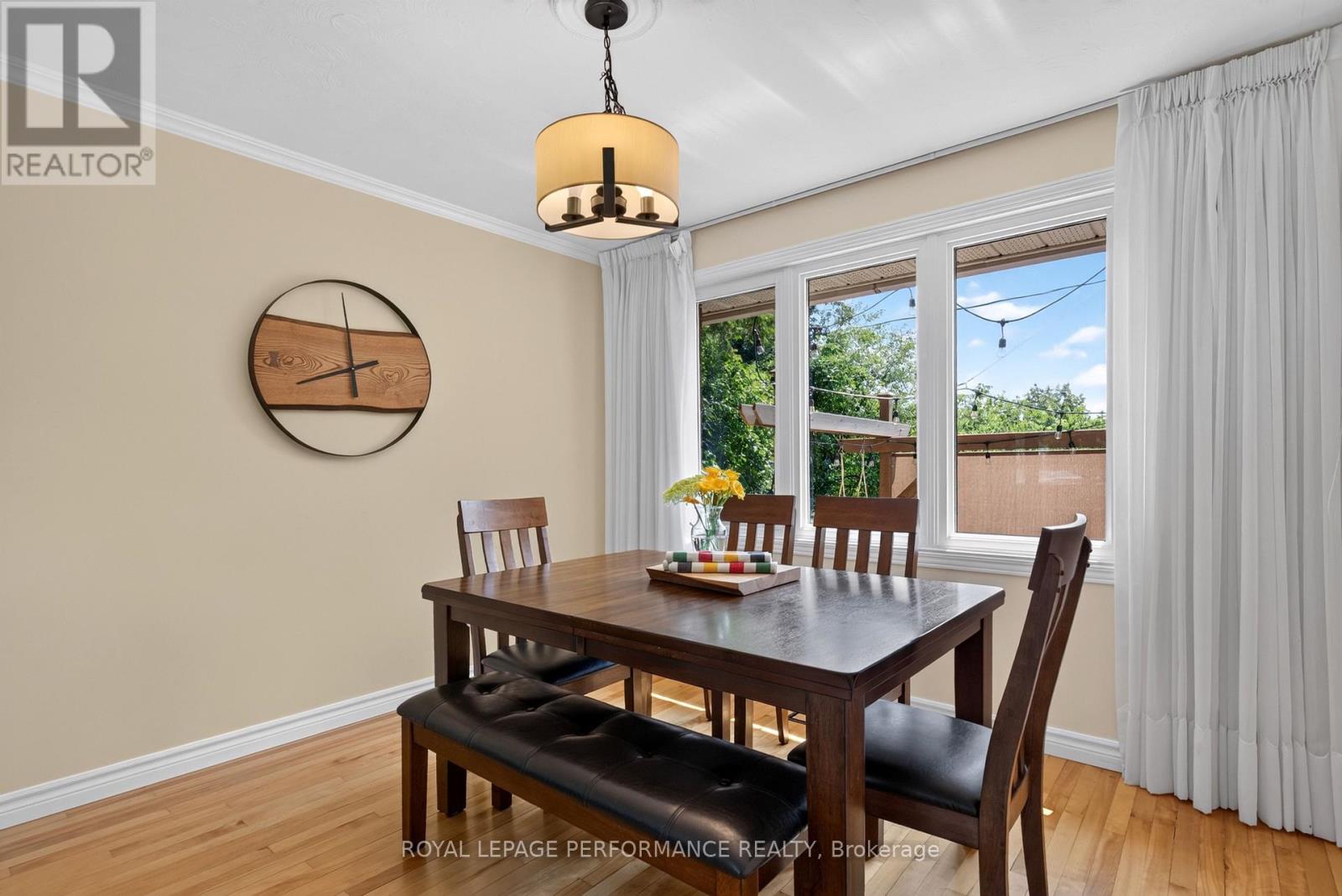 1808 Russell Road