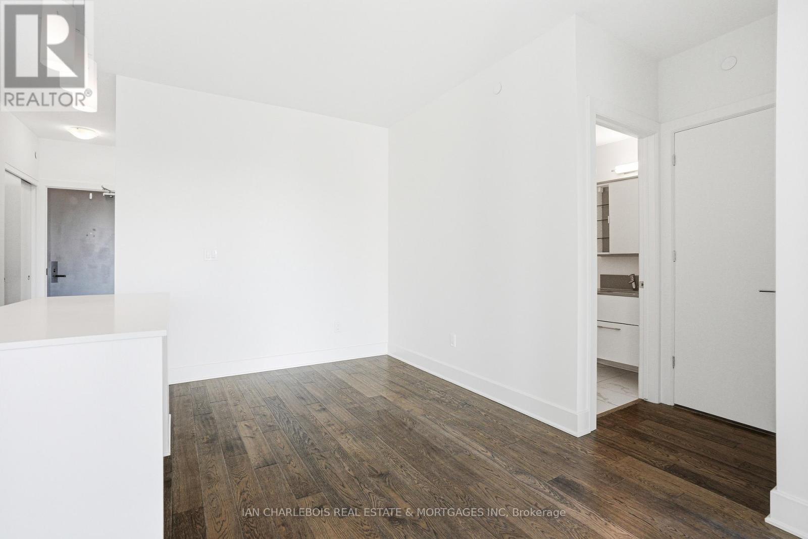 1 Bed, 1 Bath House for Sale in Ottawa – 1701 – 255 BAY STREET, Ottawa – MLS# X13544106 - Image 12