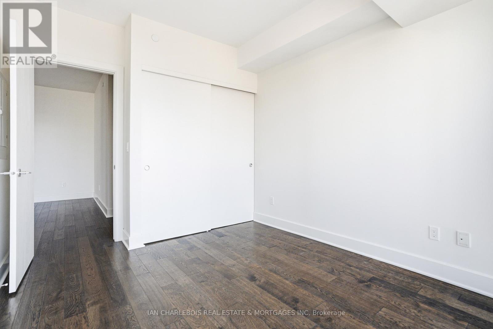1 Bed, 1 Bath House for Sale in Ottawa – 1701 – 255 BAY STREET, Ottawa – MLS# X13544106 - Image 21