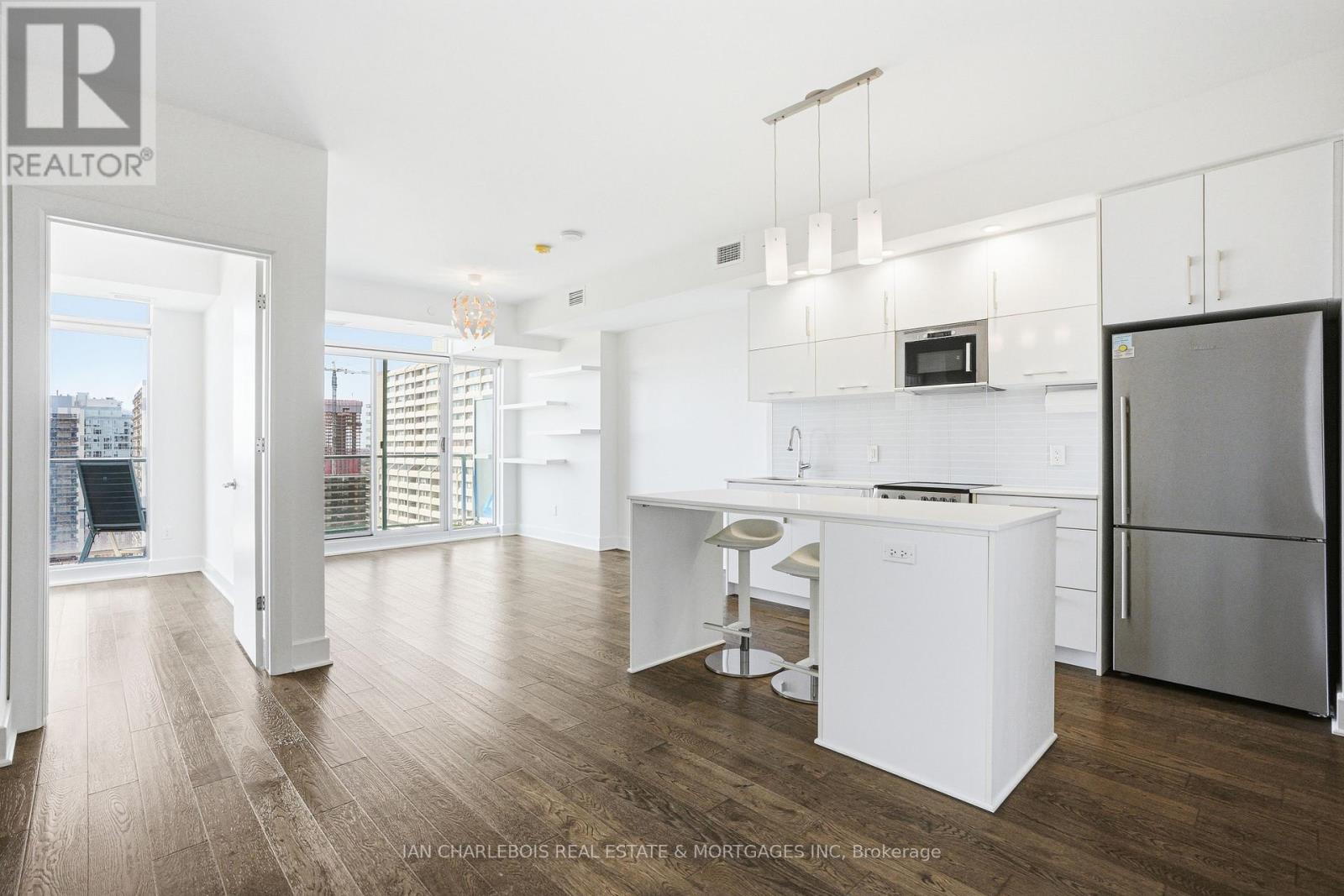 1 Bed, 1 Bath House for Sale in Ottawa – 1701 – 255 BAY STREET, Ottawa – MLS# X13544106 - Image 8