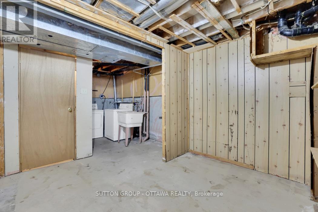 2014 FALKIRK CRESCENT - 27