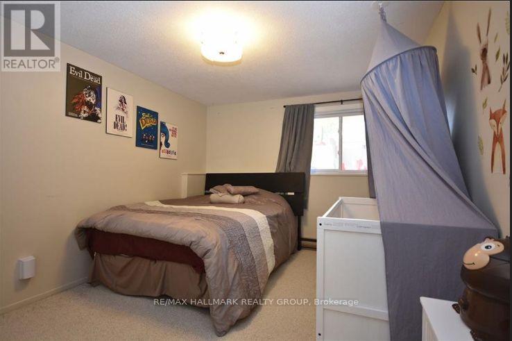 2 Bed, 2 Bath House for Sale in Ottawa – 1 – 14 SWEETBRIAR CIRCLE, Ottawa – MLS# X13544162 - Image 7