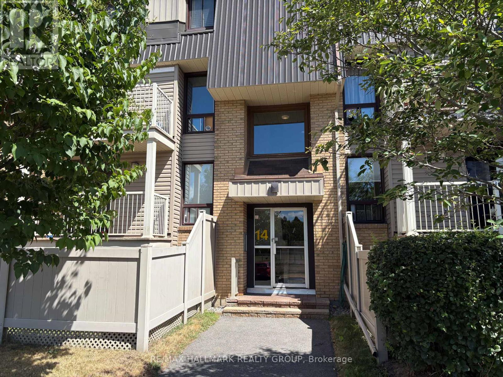 #4 14 SWEETBRIAR CIRCLE - 1