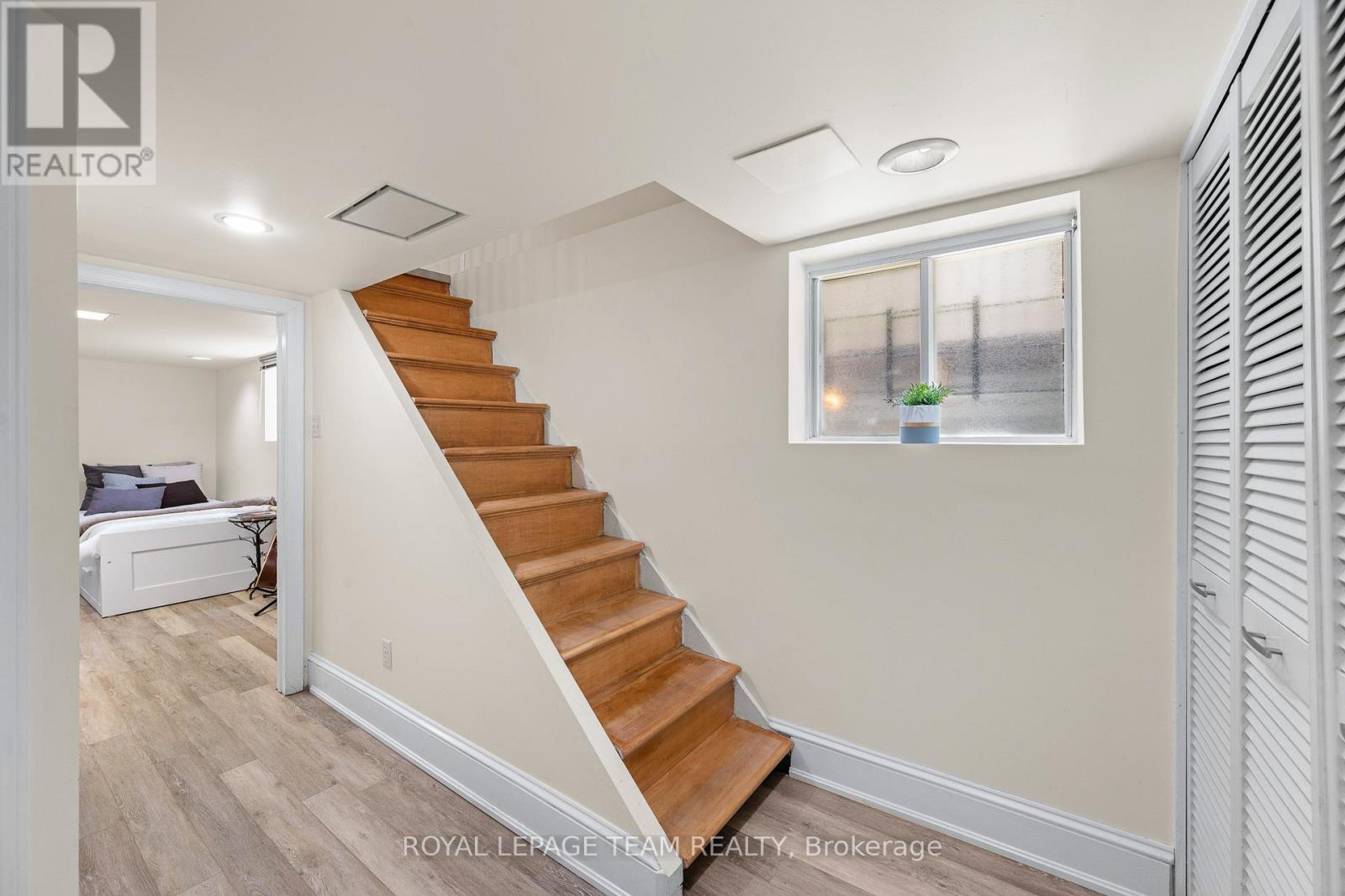 3 Bedroom for Sale in Ottawa – 63 GWYNNE AVENUE – By Peter Sagos - Image 32