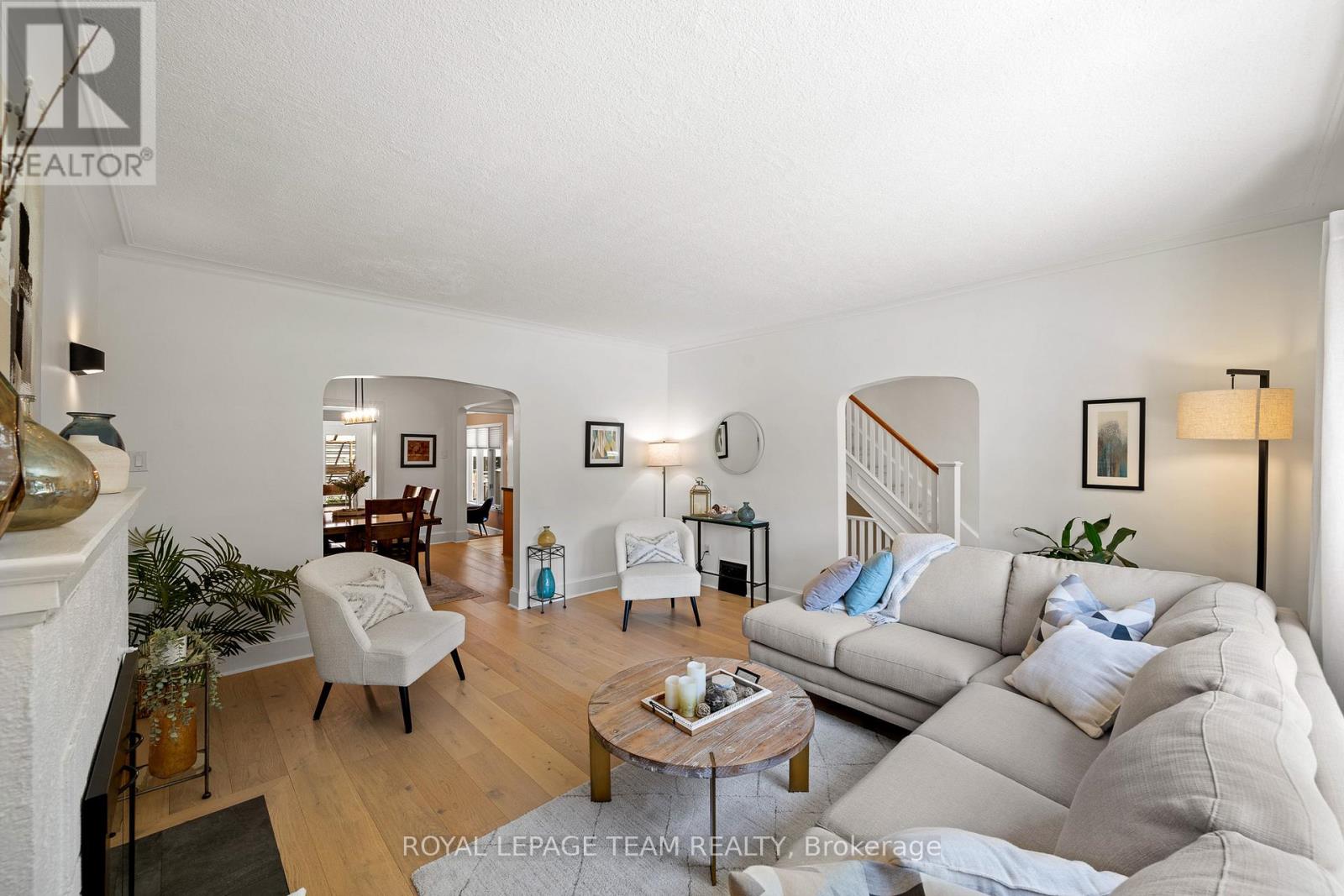 3 Bedroom for Sale in Ottawa – 63 GWYNNE AVENUE – By Peter Sagos - Image 9