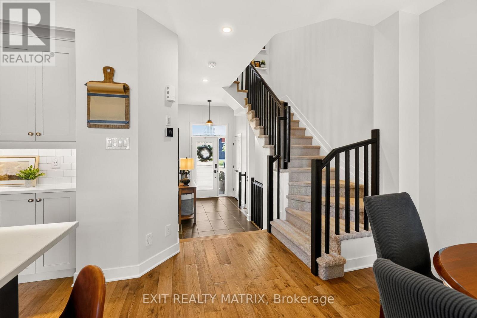 3 Bed, 3 Bath House for Sale in Ottawa – 157 LONGWORTH AVENUE, Ottawa – MLS# X13544214 - Image 21