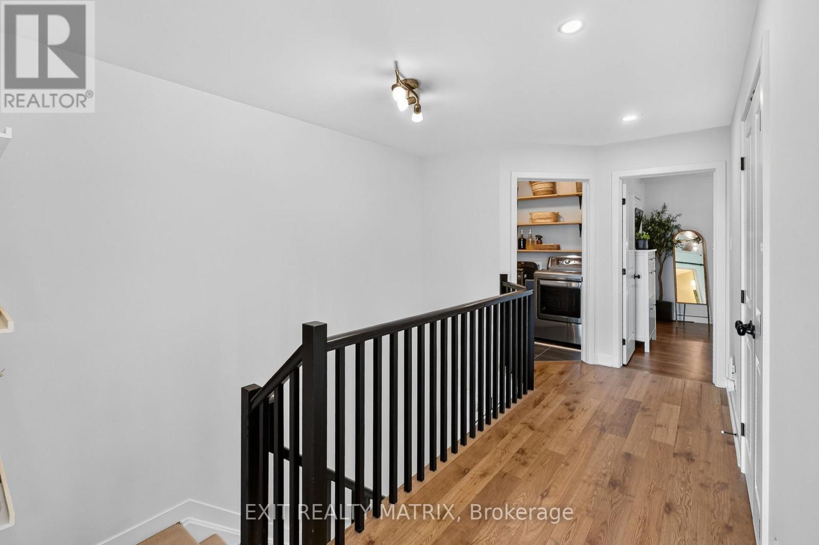 3 Bed, 3 Bath House for Sale in Ottawa – 157 LONGWORTH AVENUE, Ottawa – MLS# X13544214 - Image 22