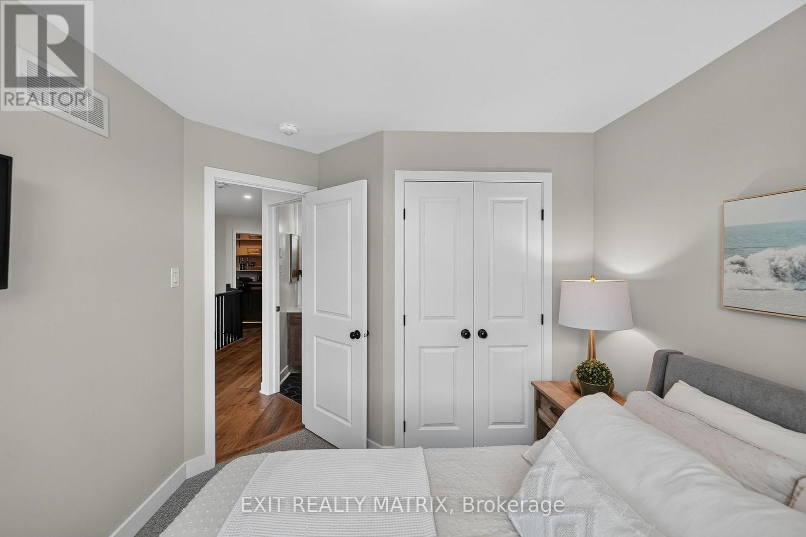 3 Bed, 3 Bath House for Sale in Ottawa – 157 LONGWORTH AVENUE, Ottawa – MLS# X13544214 - Image 33