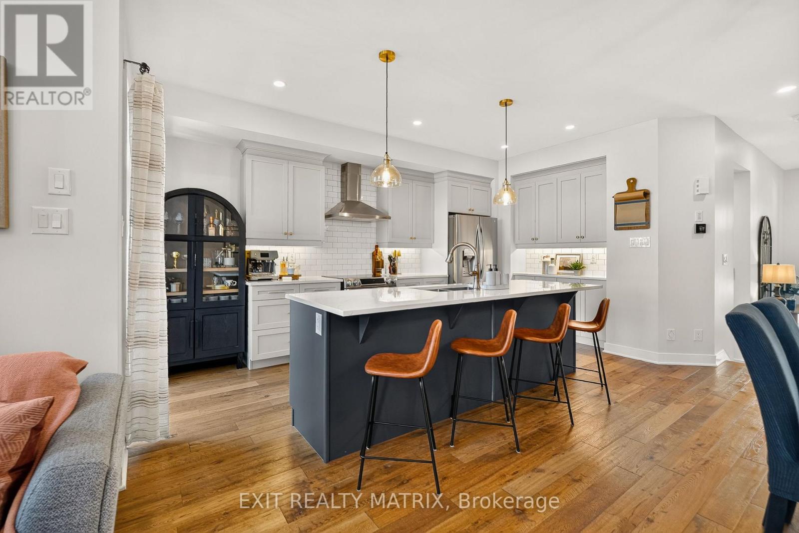 3 Bed, 3 Bath House for Sale in Ottawa – 157 LONGWORTH AVENUE, Ottawa – MLS# X13544214 - Image 8