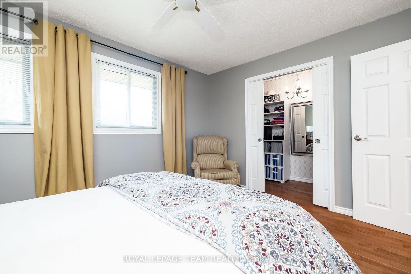 3 Bed, 2 Bath House for Sale in Ottawa – 126 MCCLINTOCK WAY, Ottawa – MLS# X13544266 - Image 14