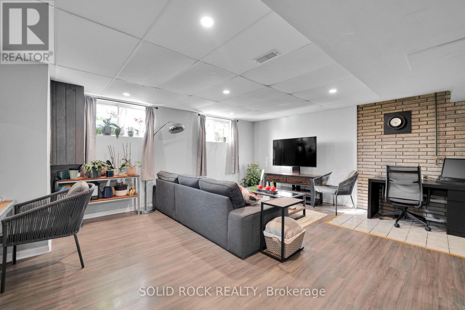 17 BLAIS STREET - 23