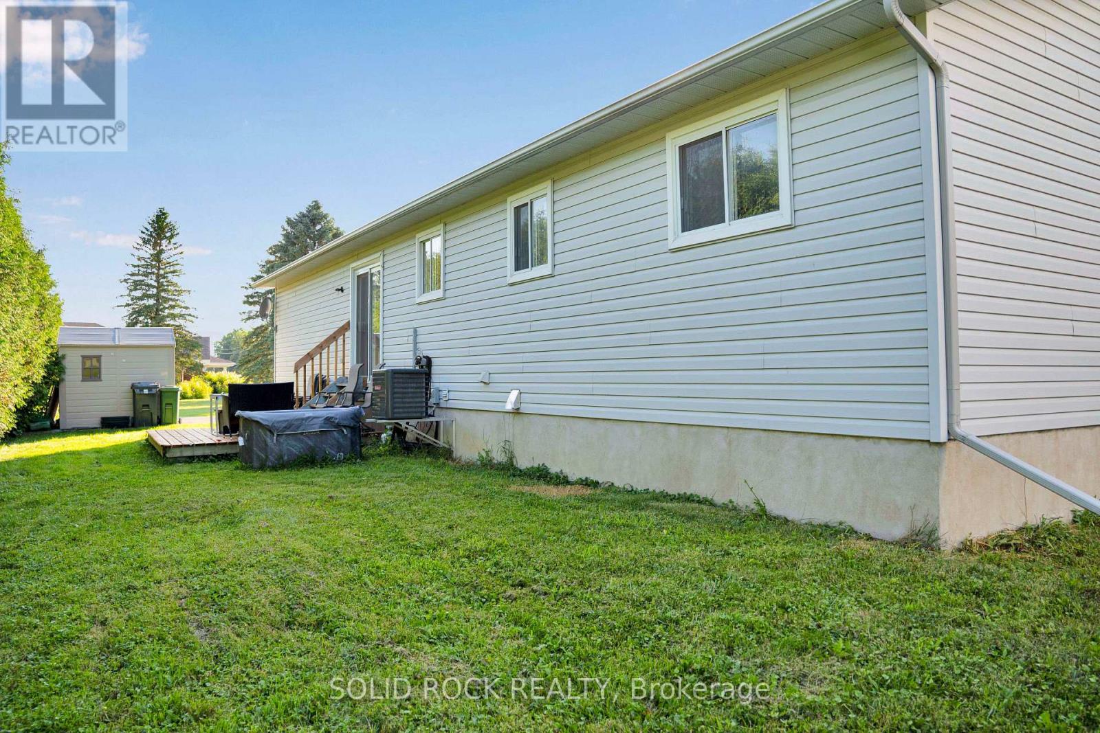 17 BLAIS STREET - 35