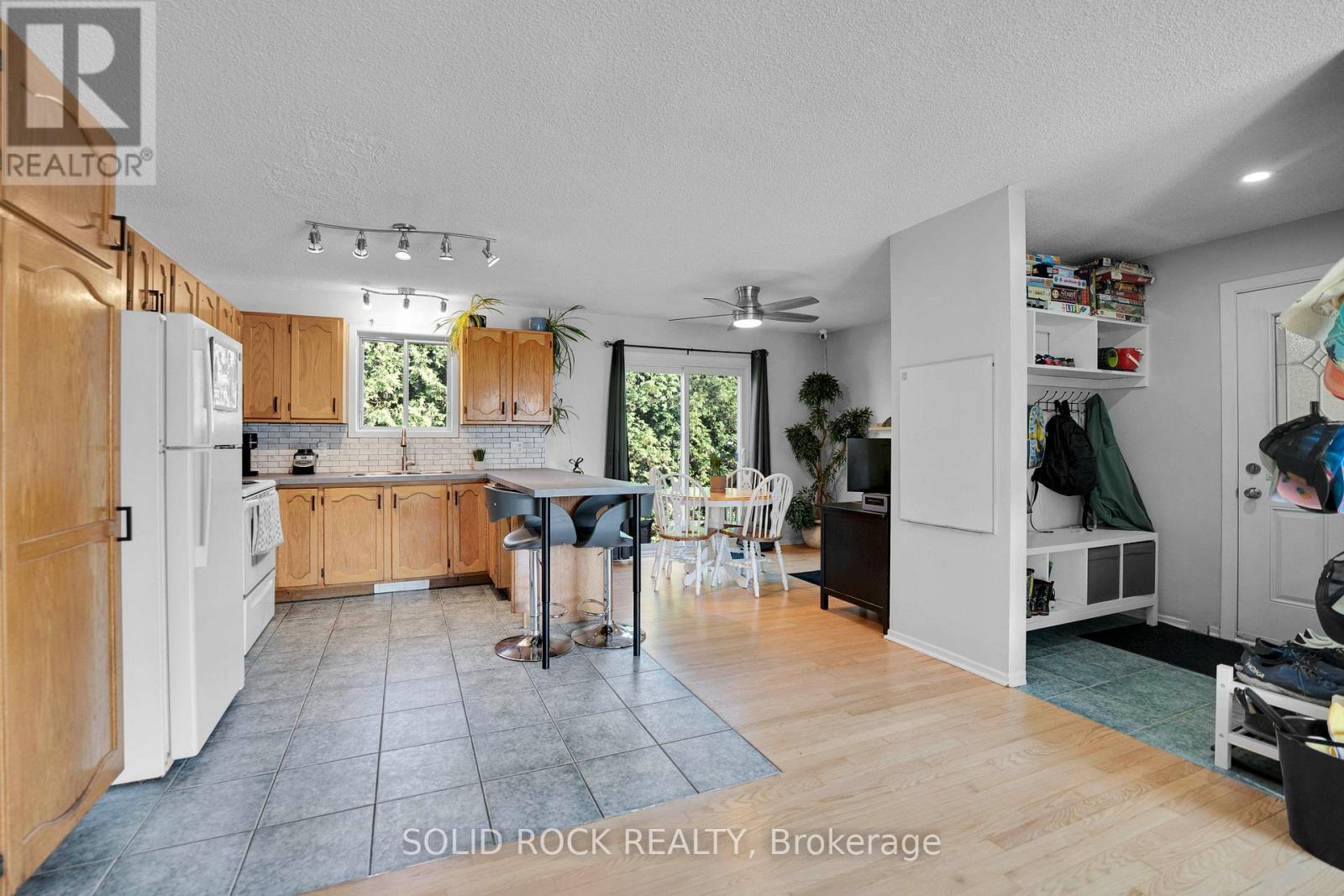 17 BLAIS STREET - 4